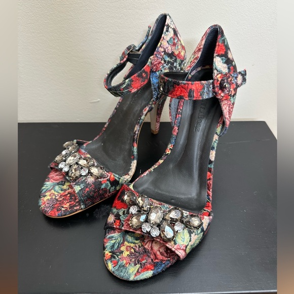 Anthropologie Shoes - NWOT Anthropologie Raphaella Booz Floral Embellished Women's Heels Sz 10